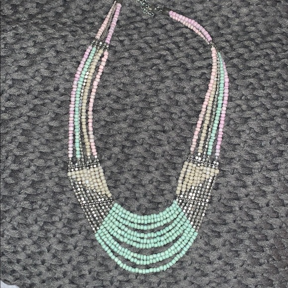 Beaded necklace - Picture 2 of 3